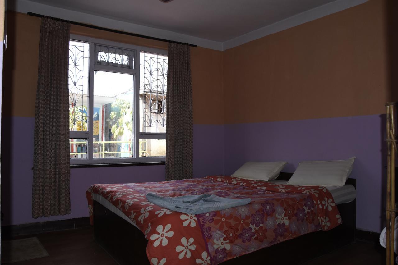 Beehive Hostel Kathmandu Esterno foto
