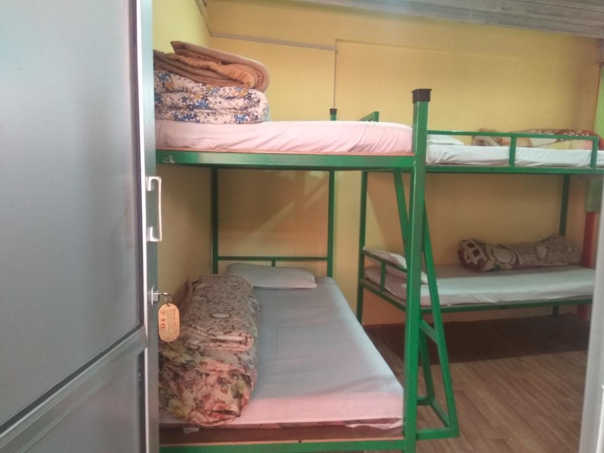 Beehive Hostel Kathmandu Esterno foto