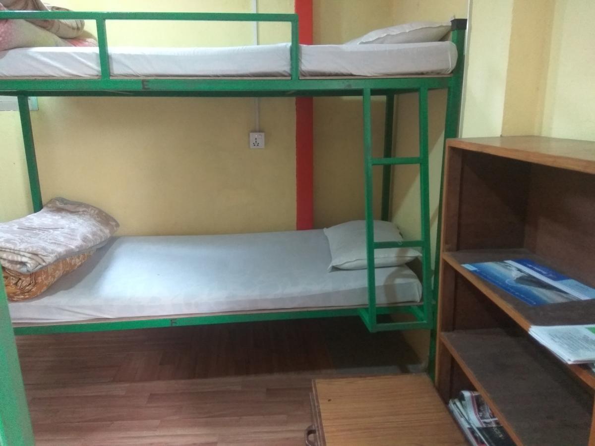 Beehive Hostel Kathmandu Esterno foto