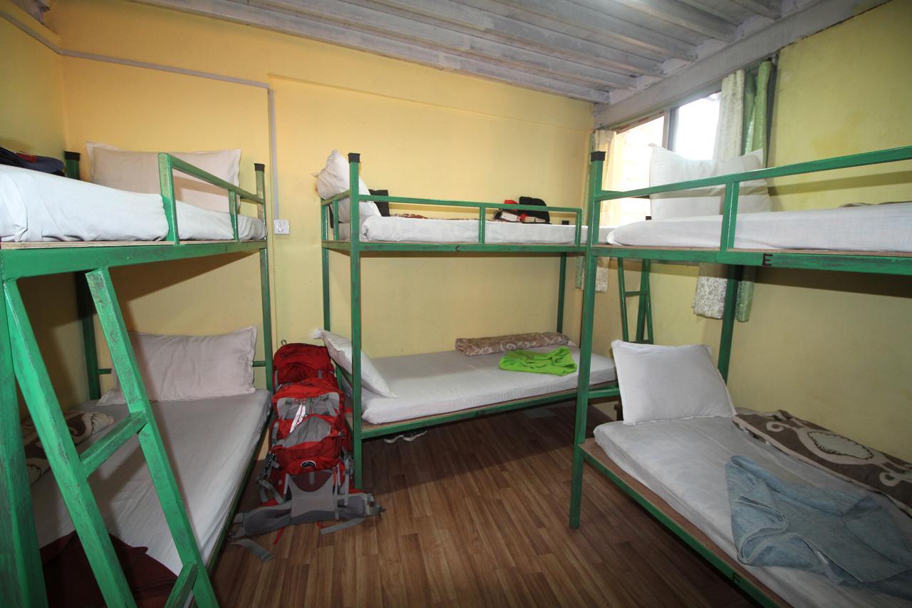 Beehive Hostel Kathmandu Esterno foto