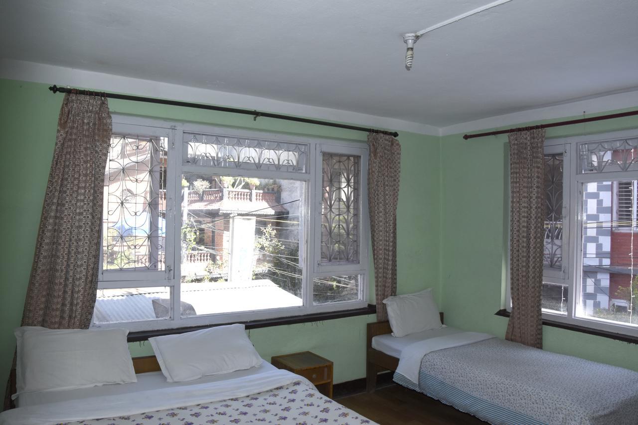 Beehive Hostel Kathmandu Esterno foto