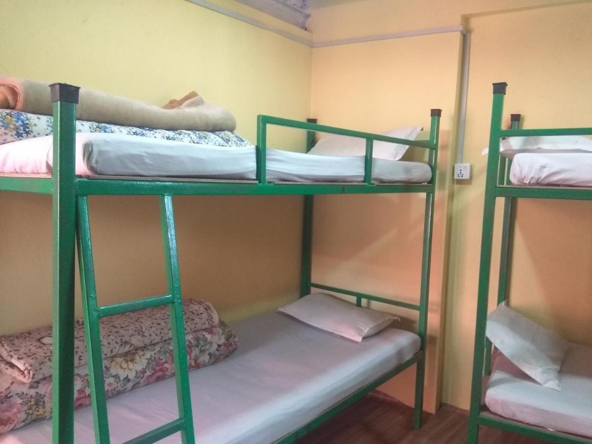 Beehive Hostel Kathmandu Esterno foto