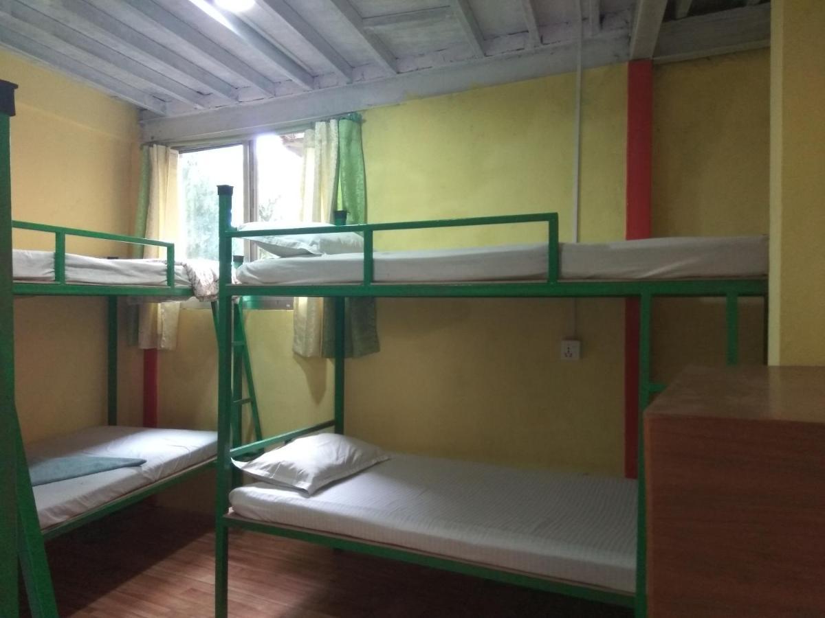Beehive Hostel Kathmandu Esterno foto