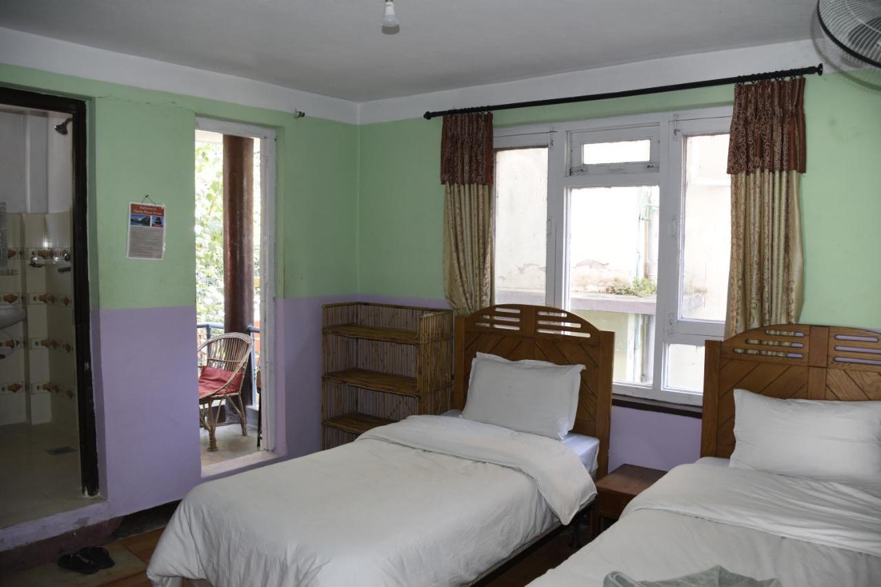 Beehive Hostel Kathmandu Esterno foto