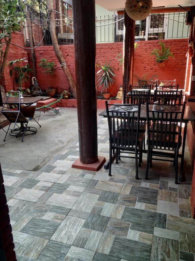 Beehive Hostel Kathmandu Esterno foto