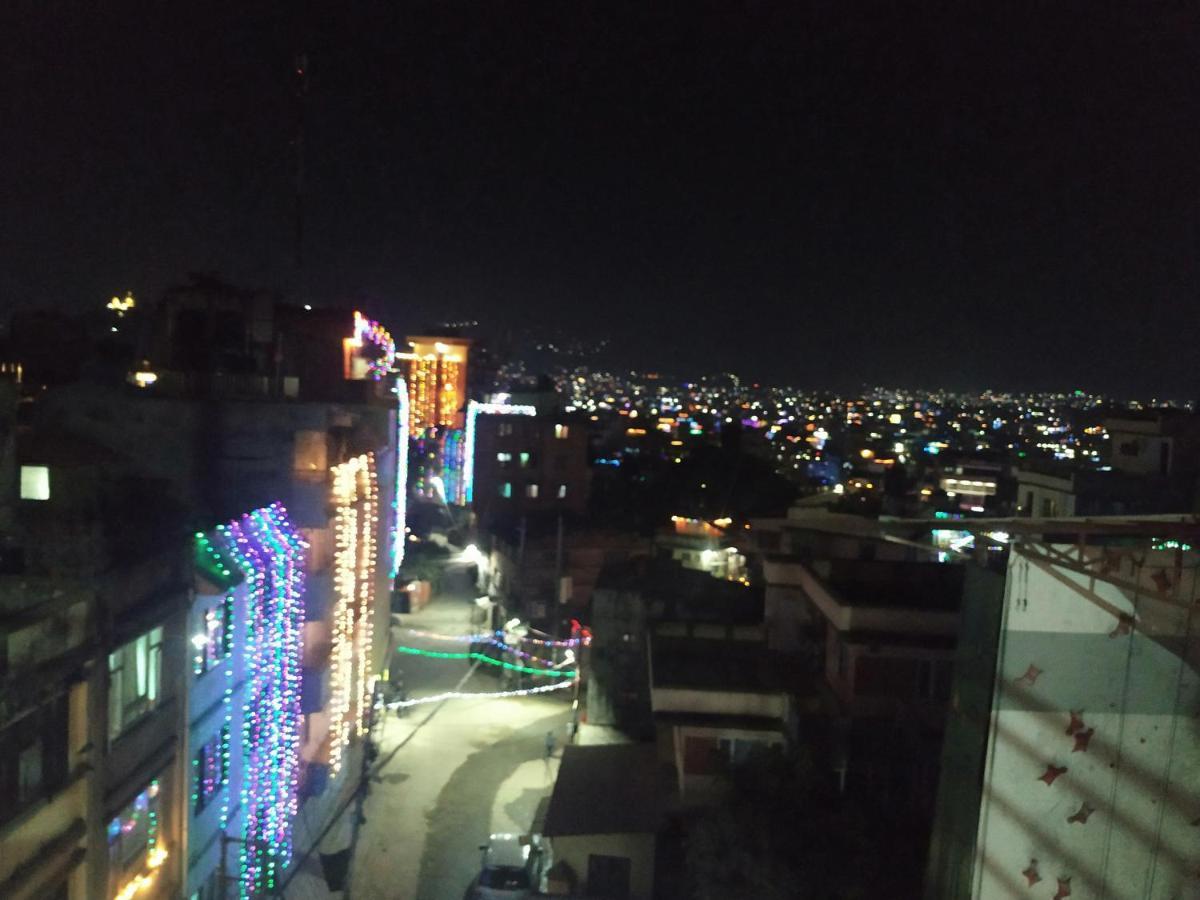 Beehive Hostel Kathmandu Esterno foto